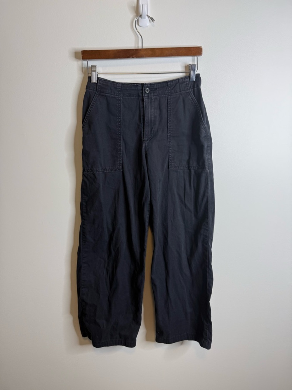 Levi’s premium SURPLUS STRAIGHT WOMEN'S PANTS jeans size 25 black